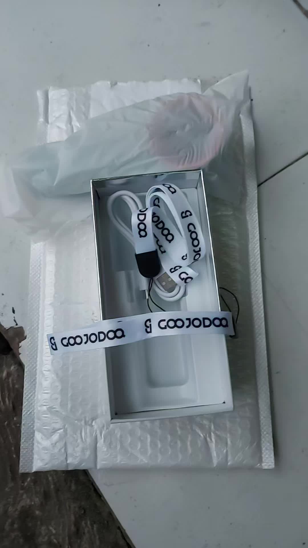 review image 0
