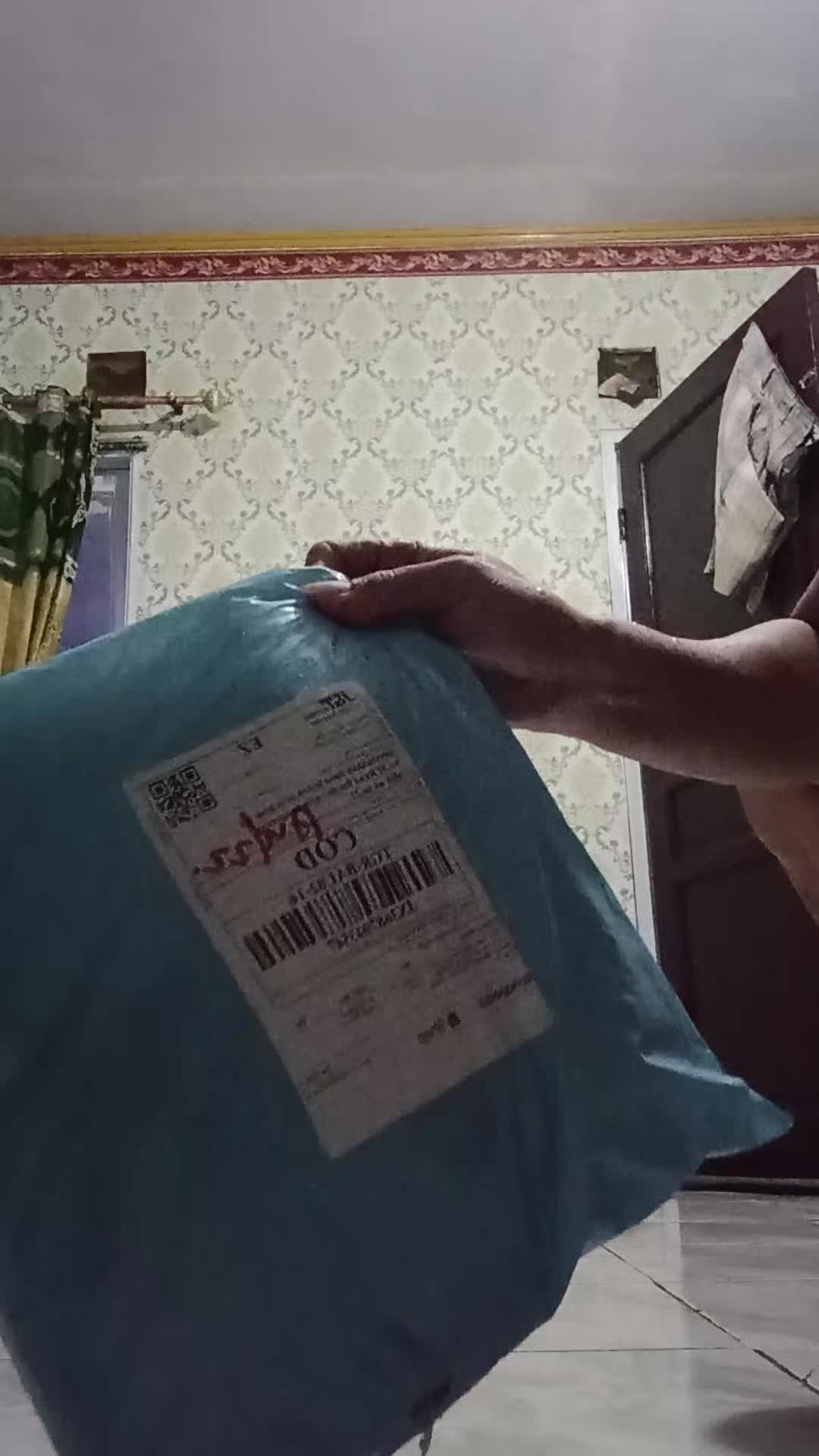 review image 0