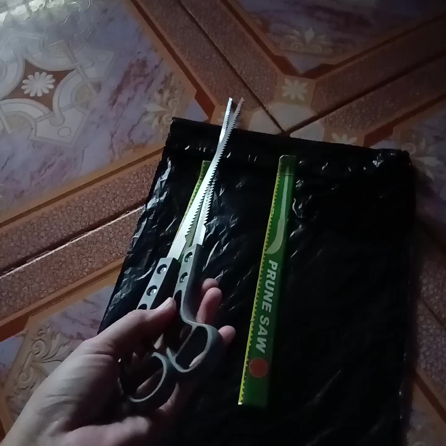 review image 0