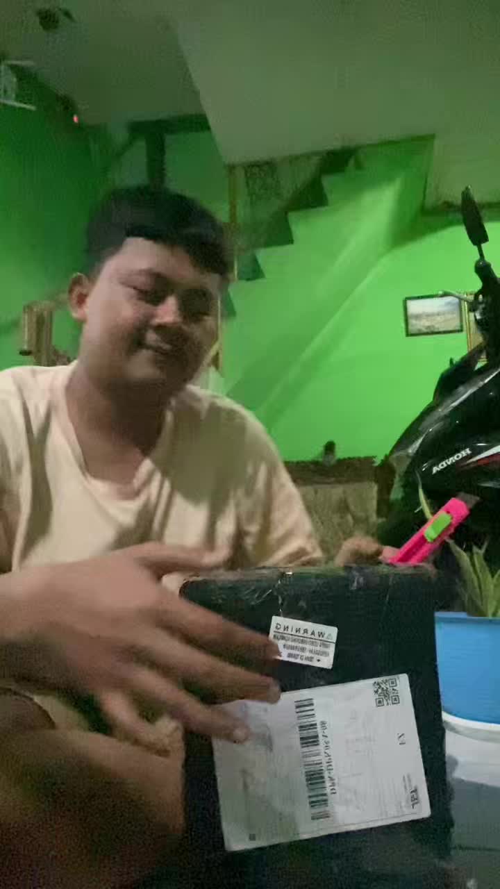 review image 0