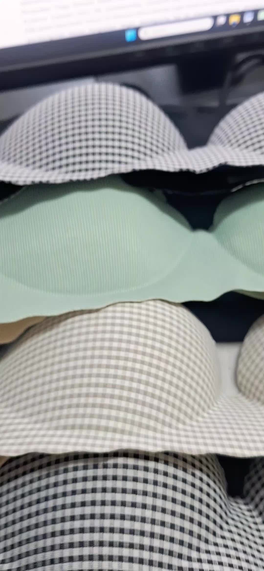 review image 0