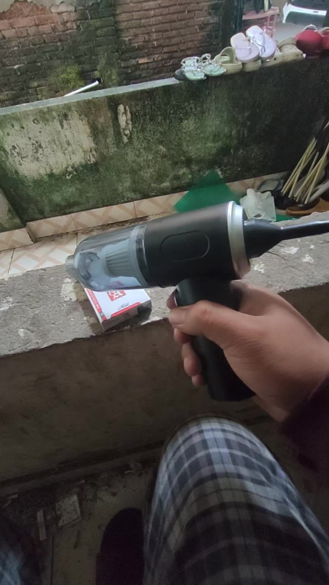 review image 0