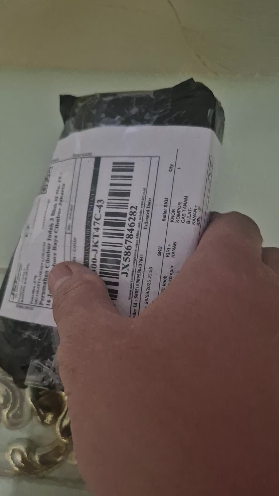 review image 0