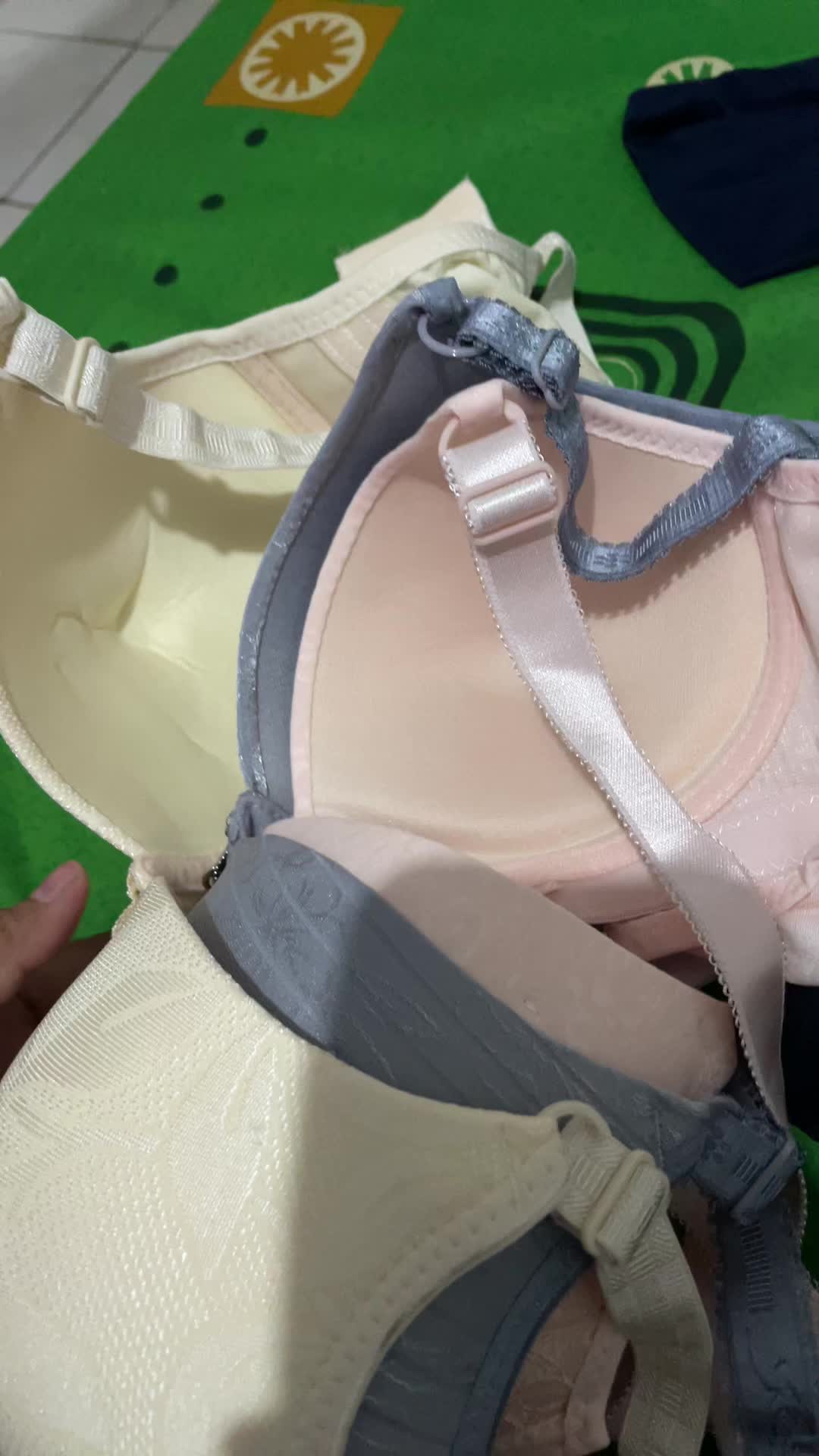 review image 0