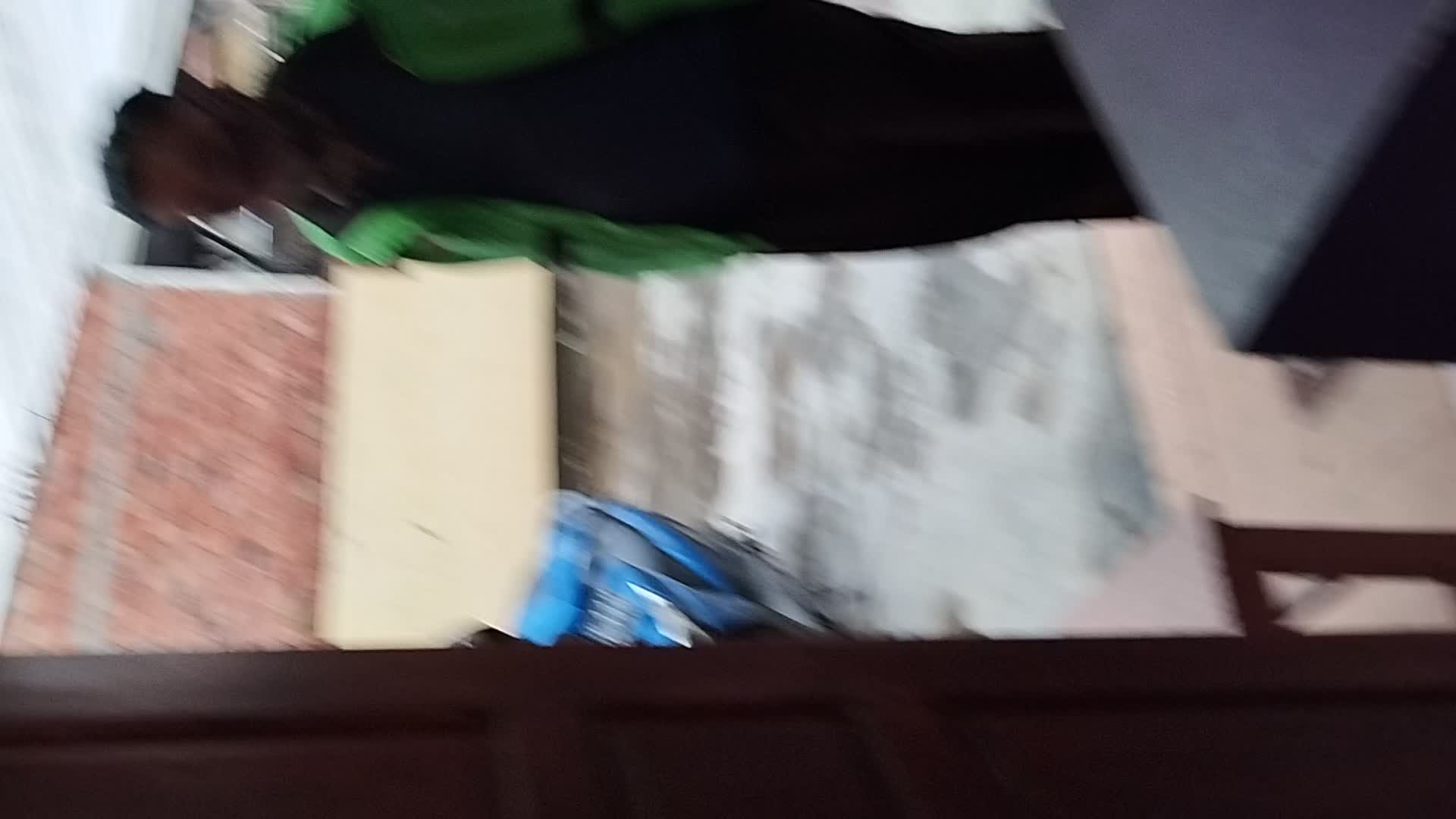 review image 0