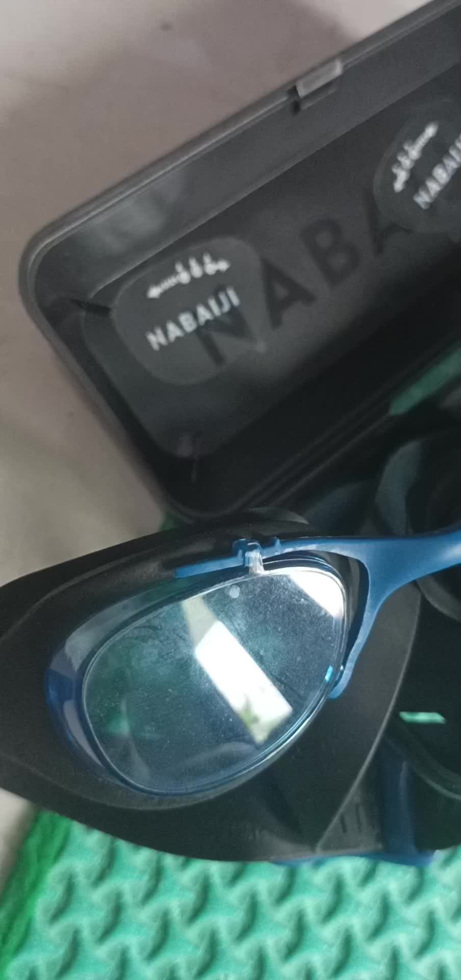 review image 0