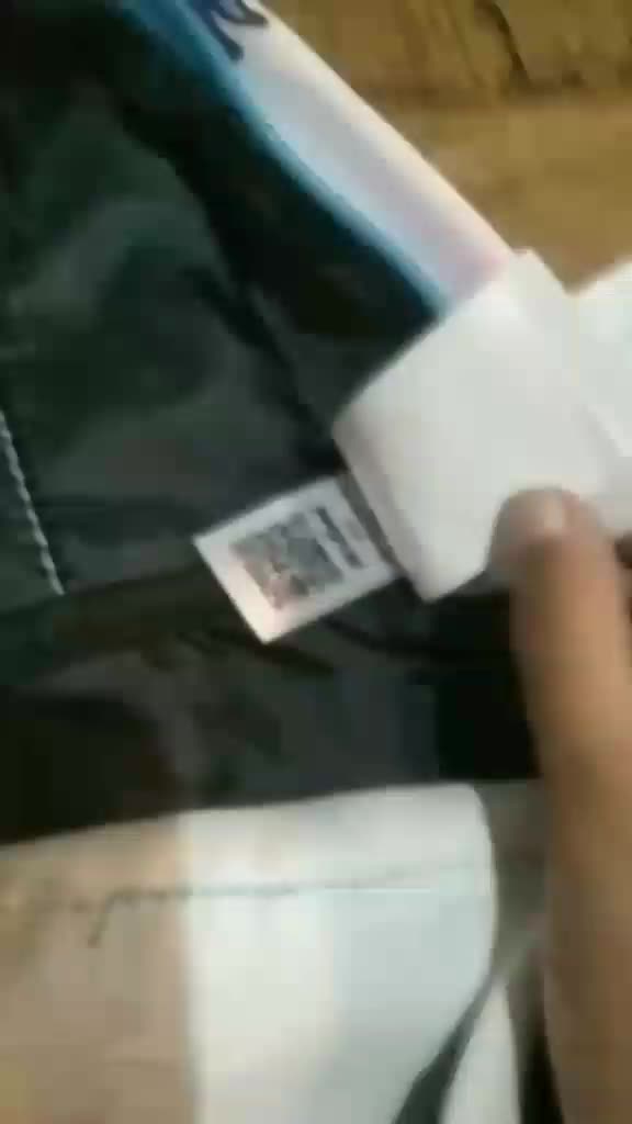 review image 0