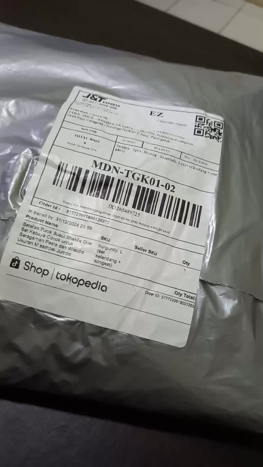 review image 0