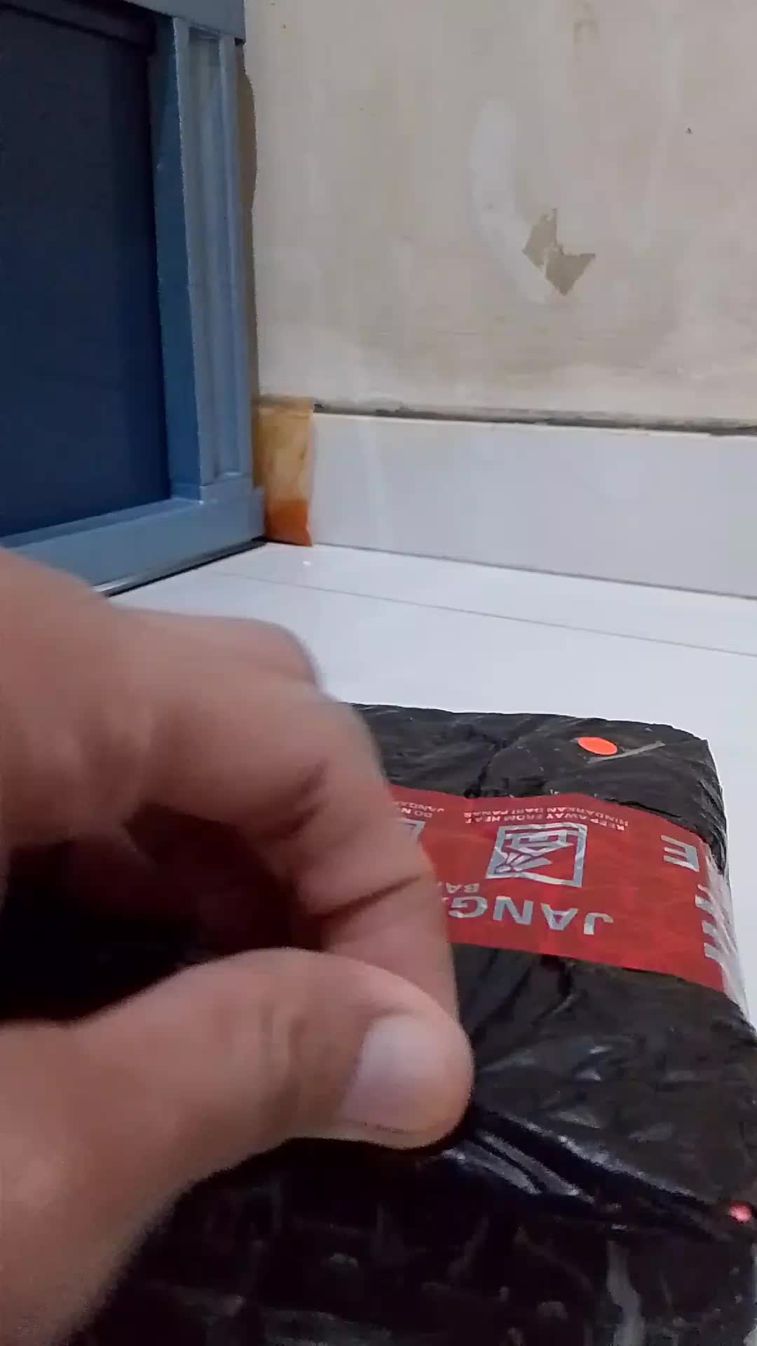 review image 0