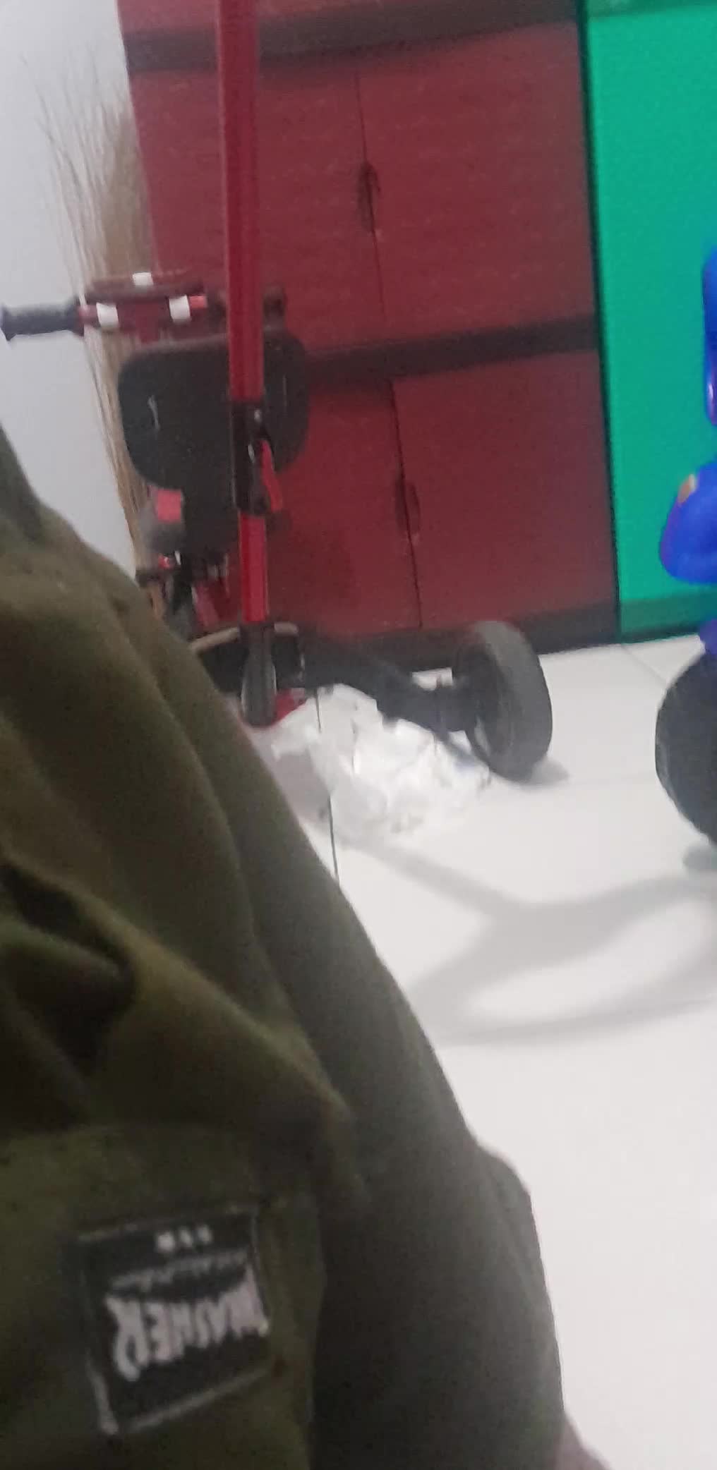 review image 0