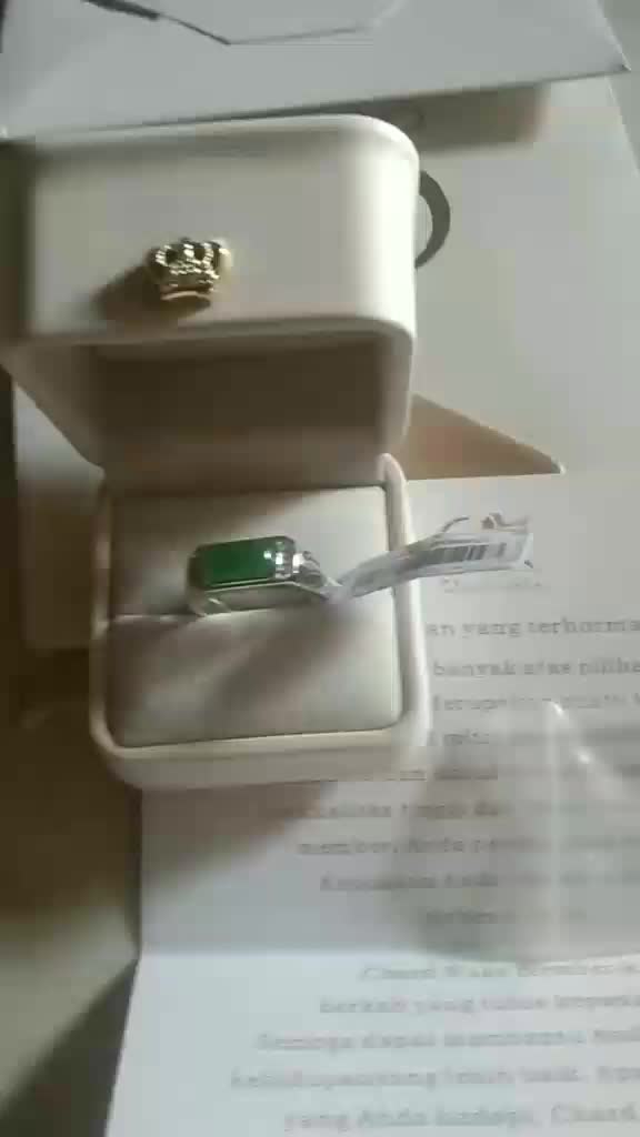 review image 0
