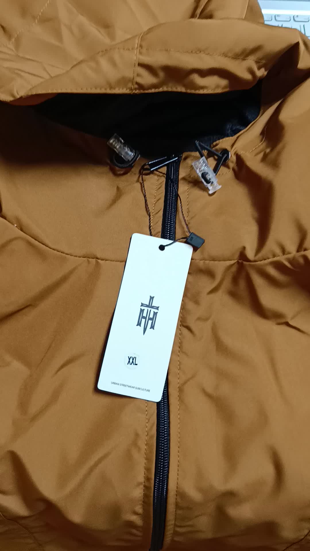 review image 0
