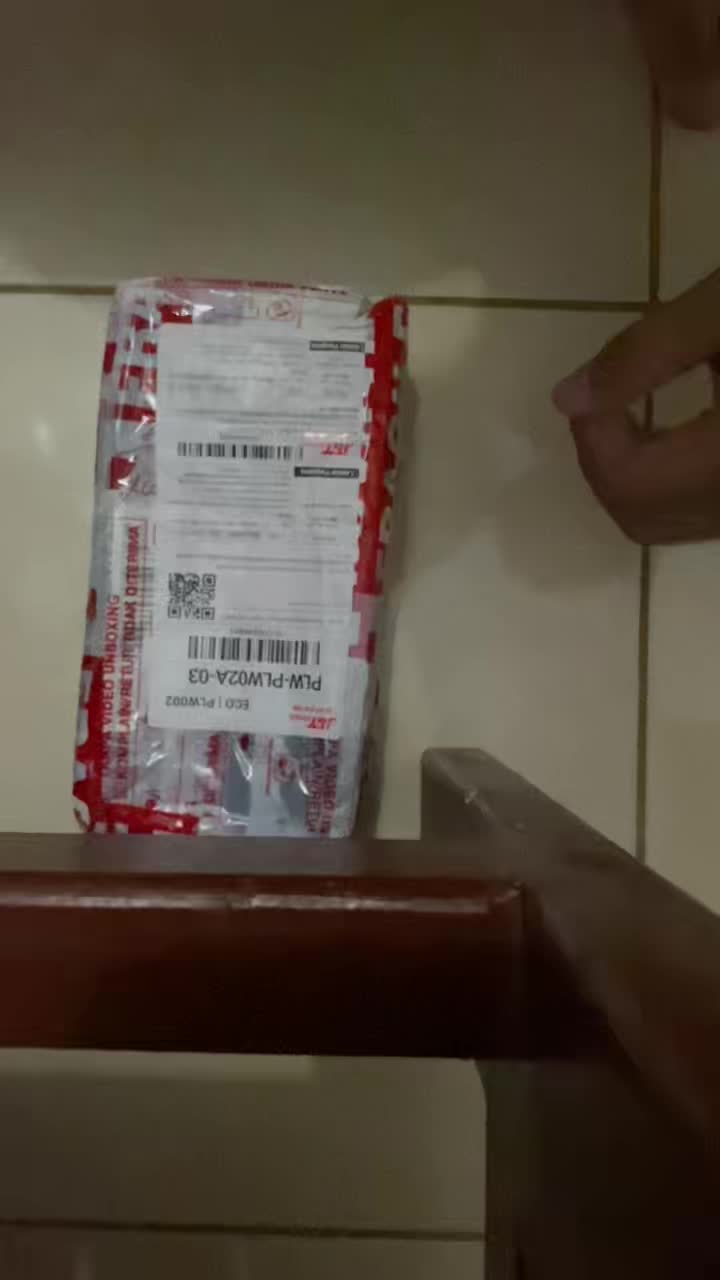 review image 0