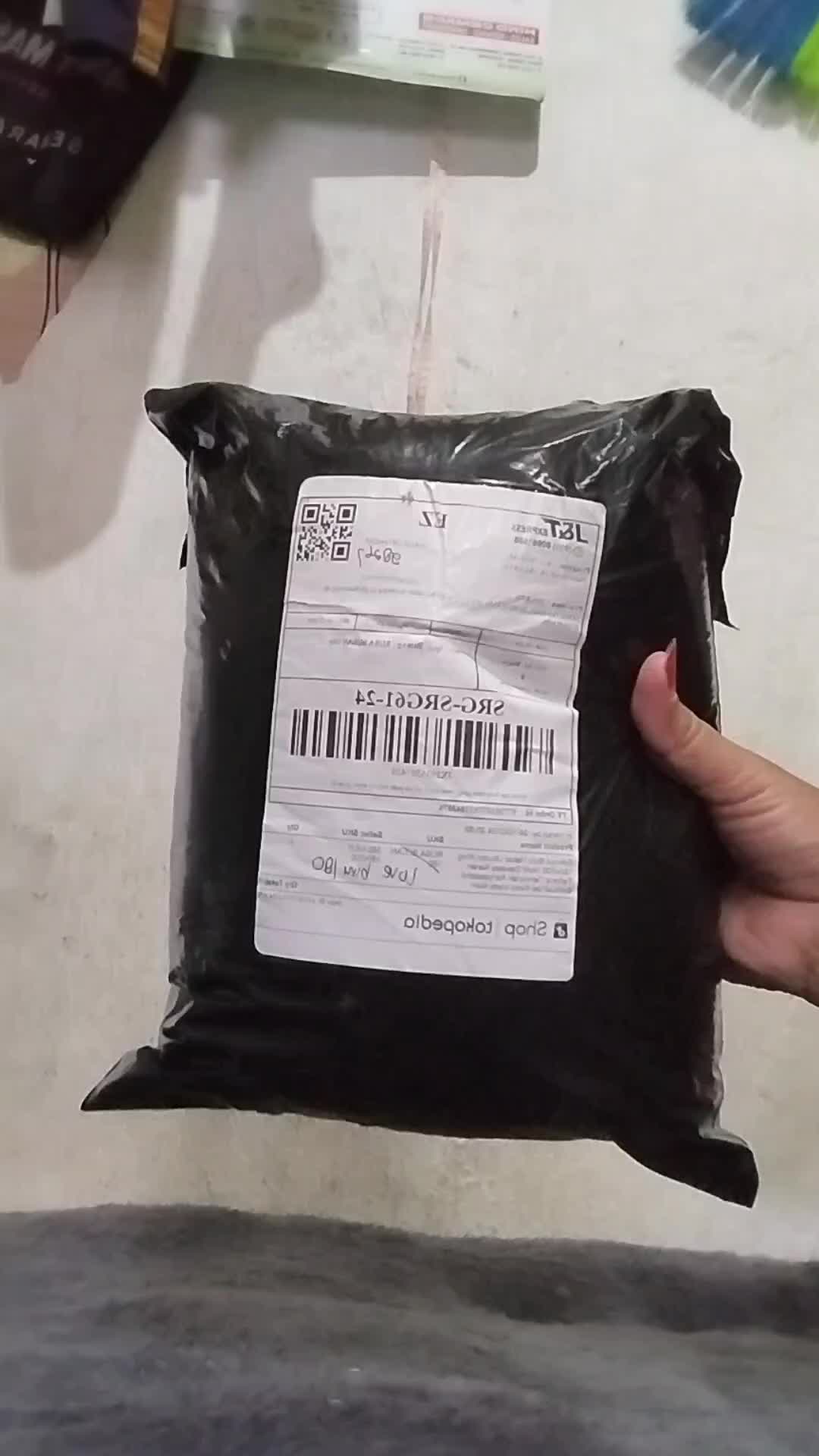 review image 0