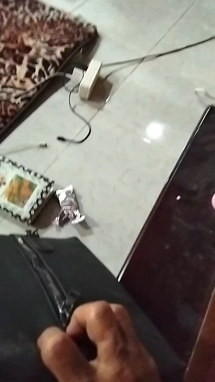 review image 0
