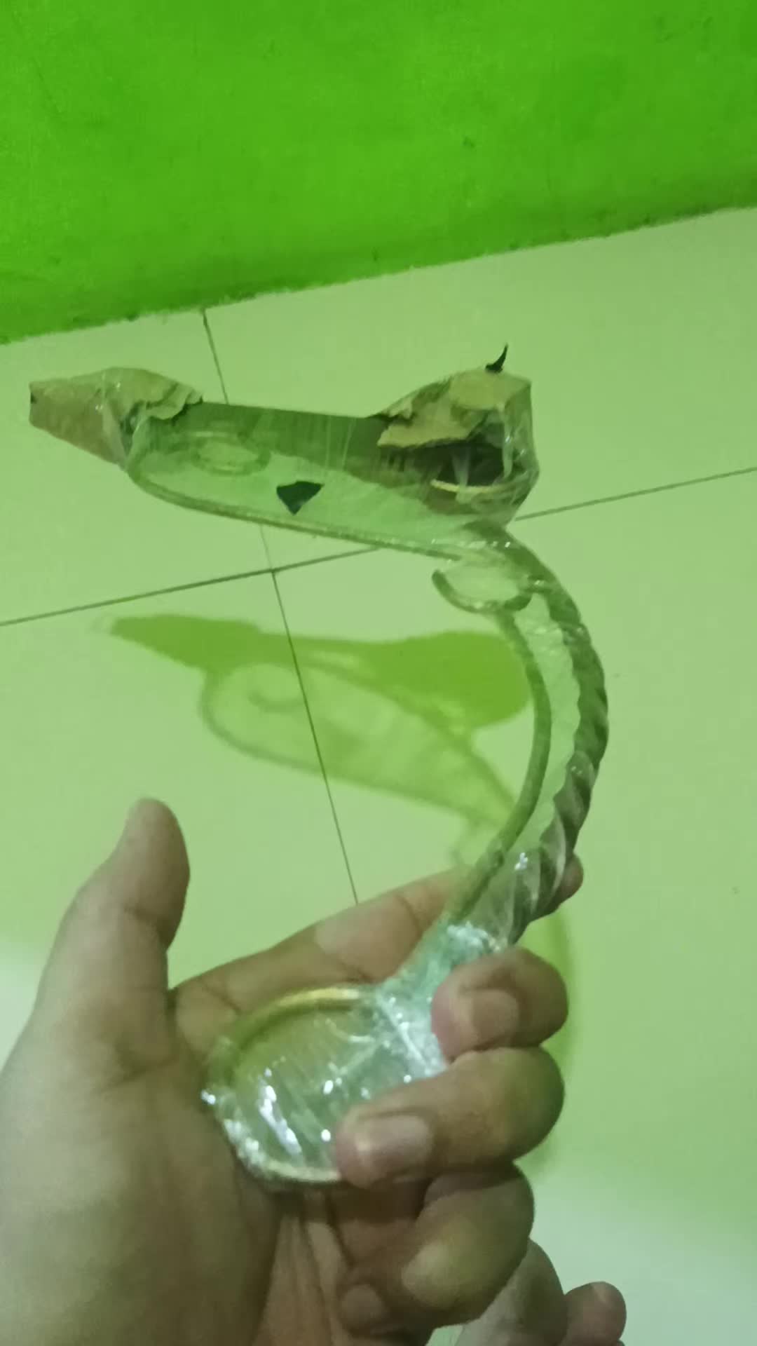 review image 0