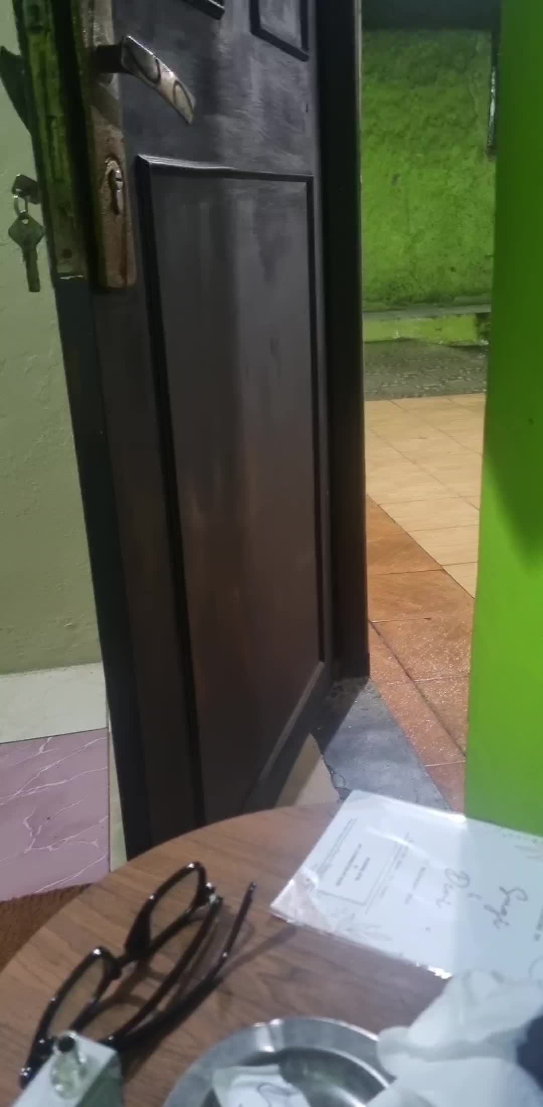 review image 0