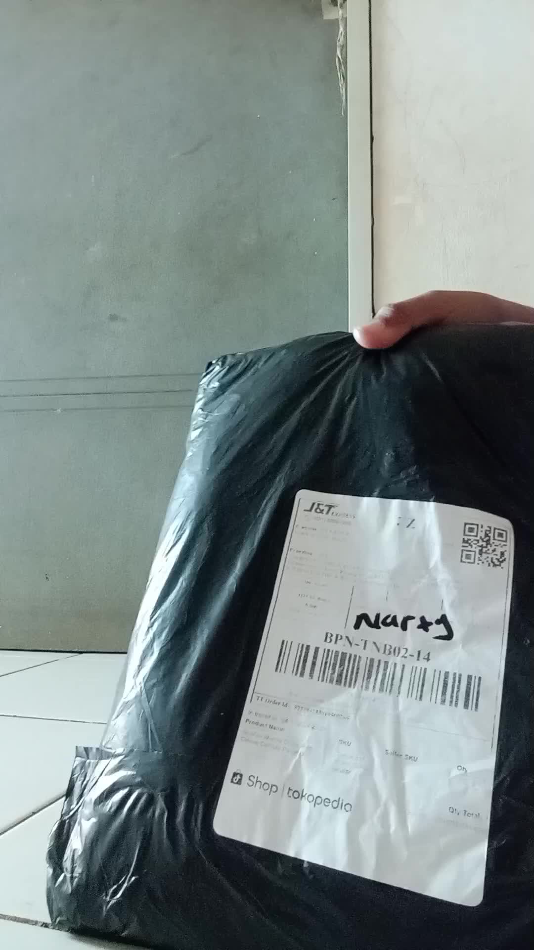 review image 0