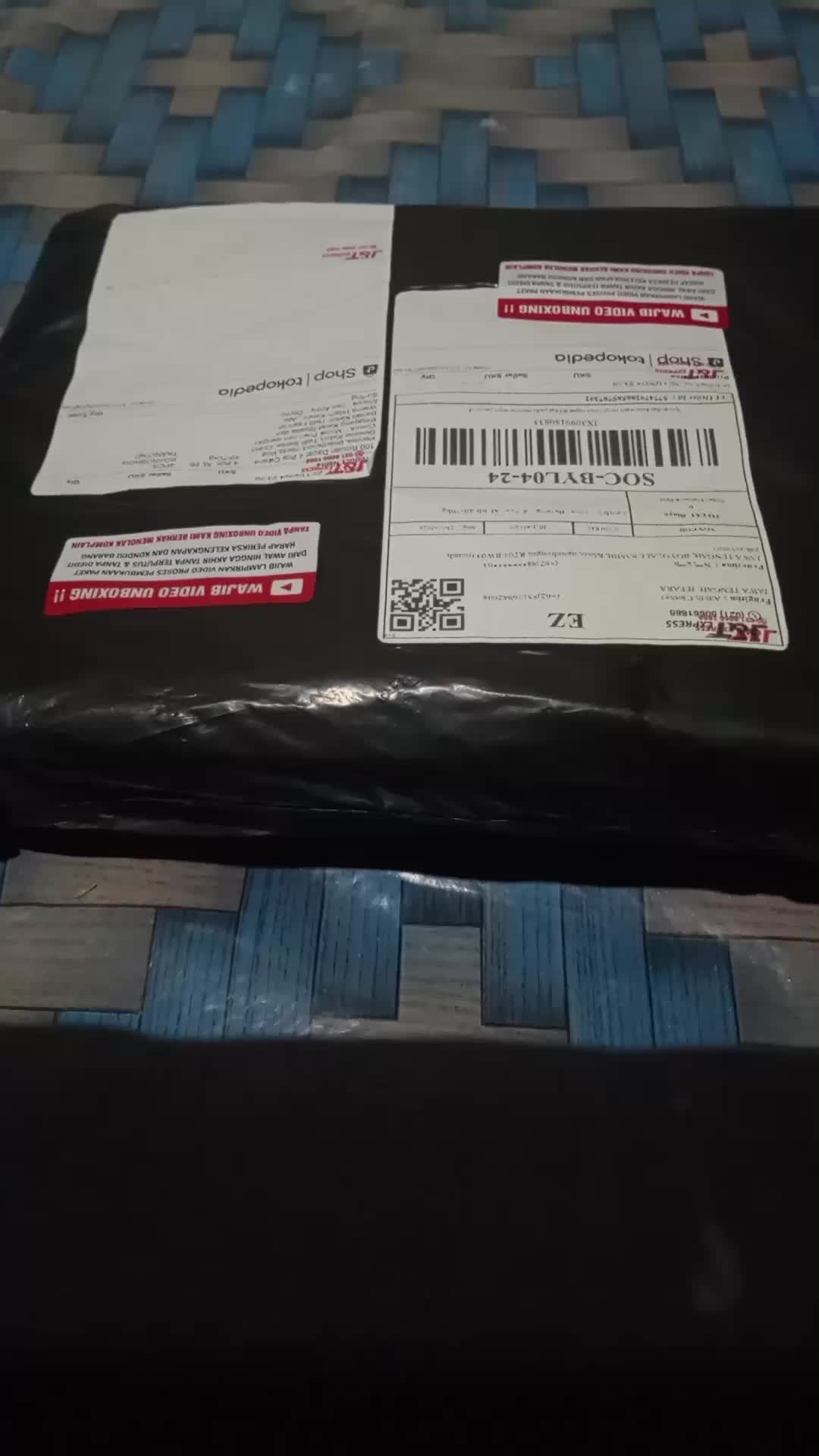 review image 0