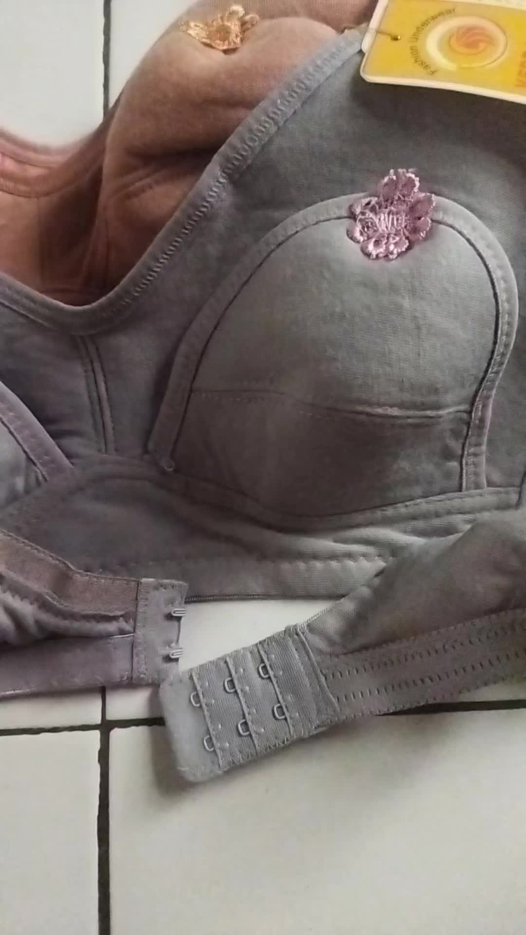 review image 0