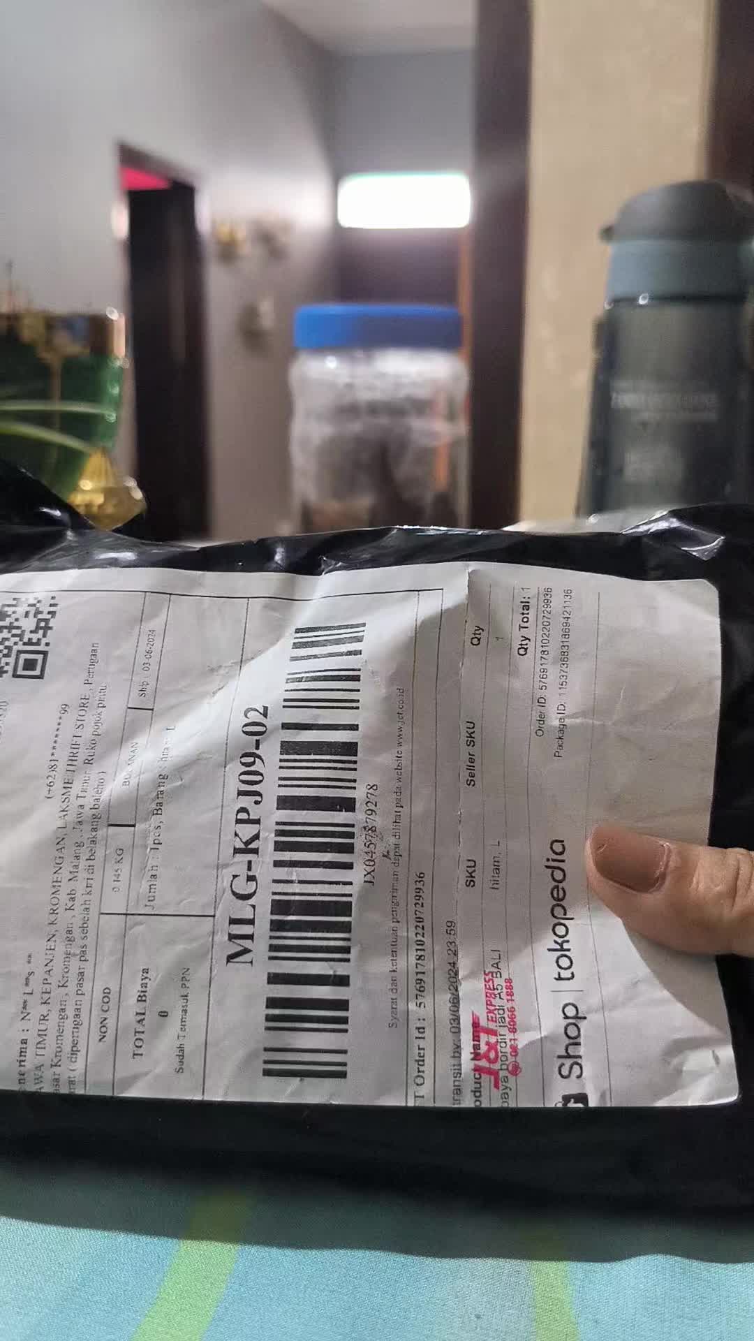review image 0