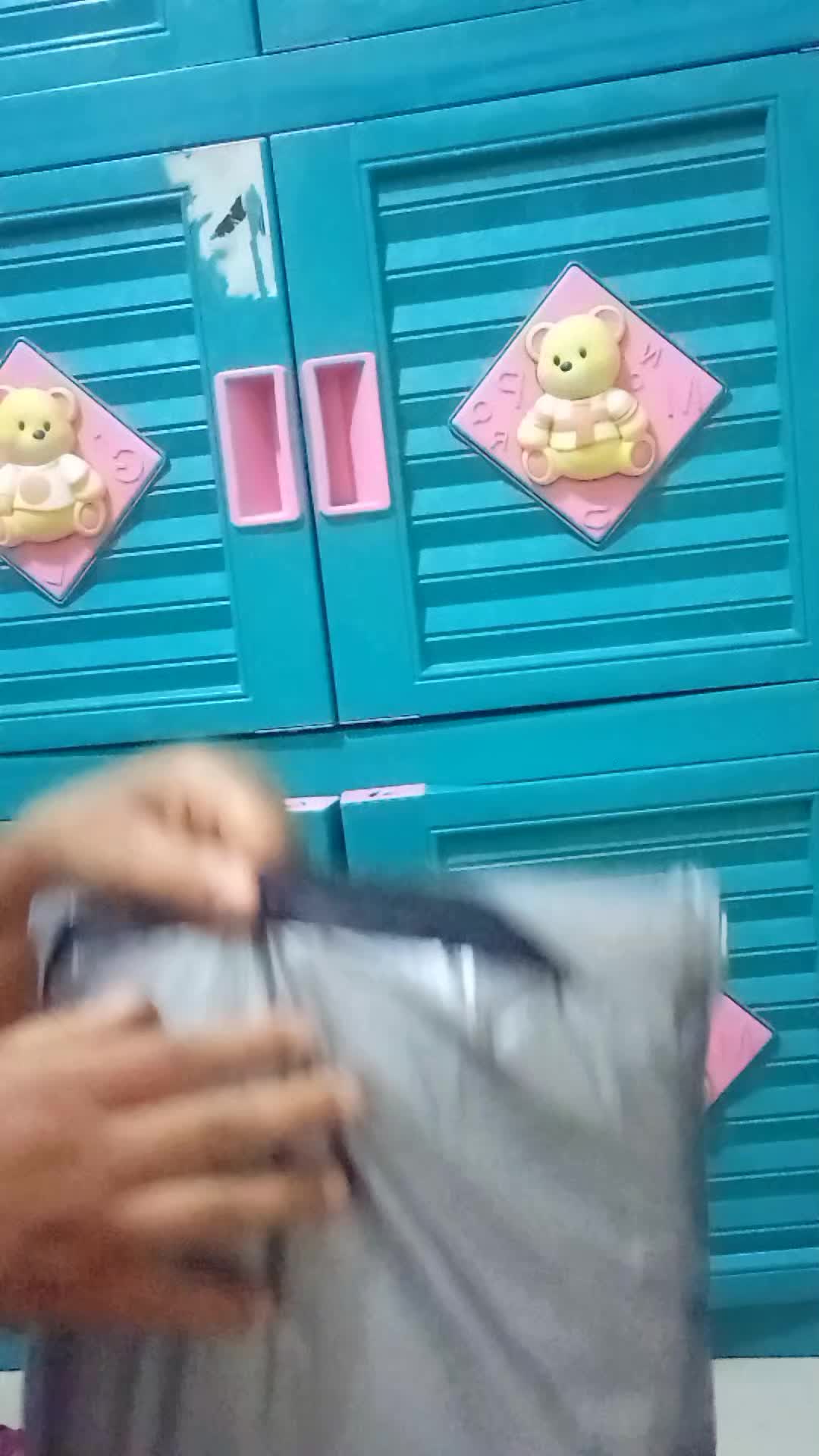 review image 0