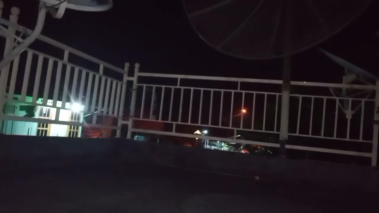 review image 0