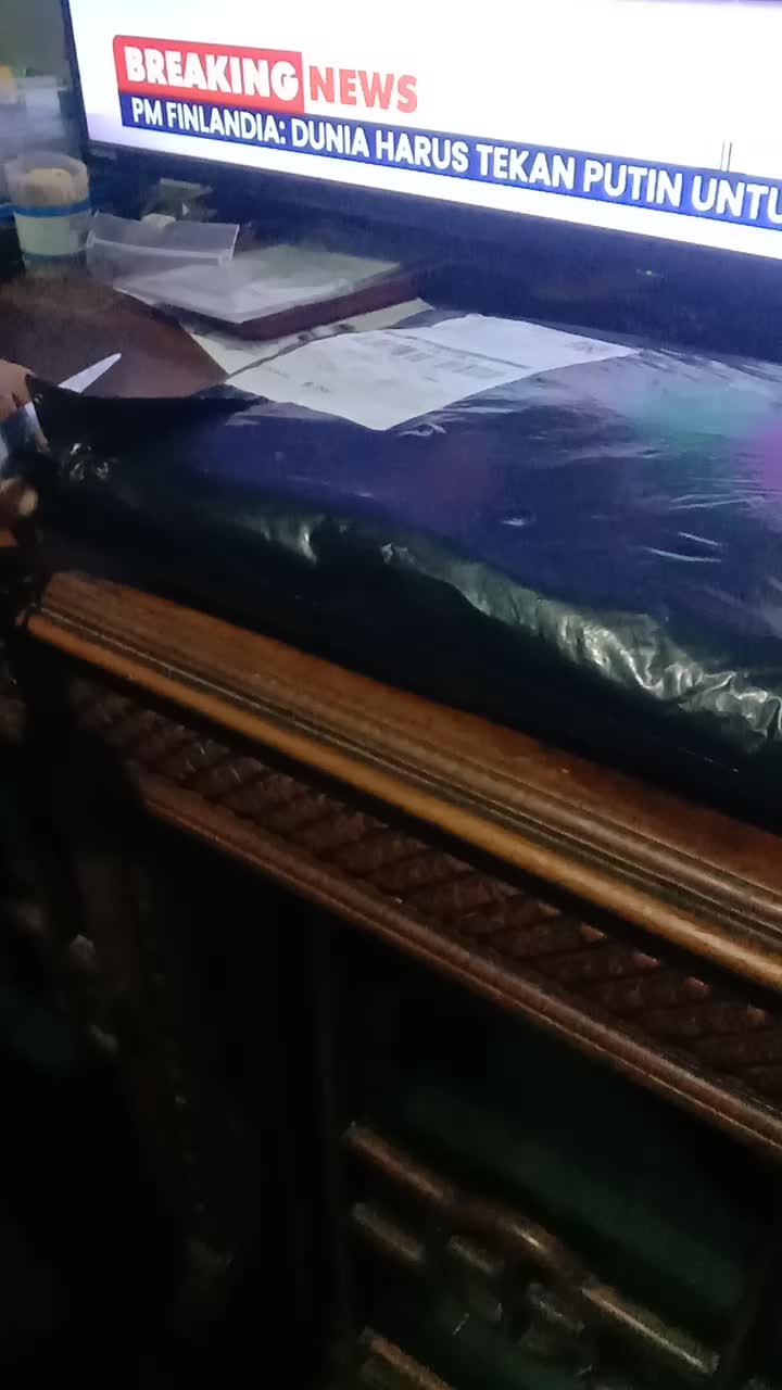 review image 0