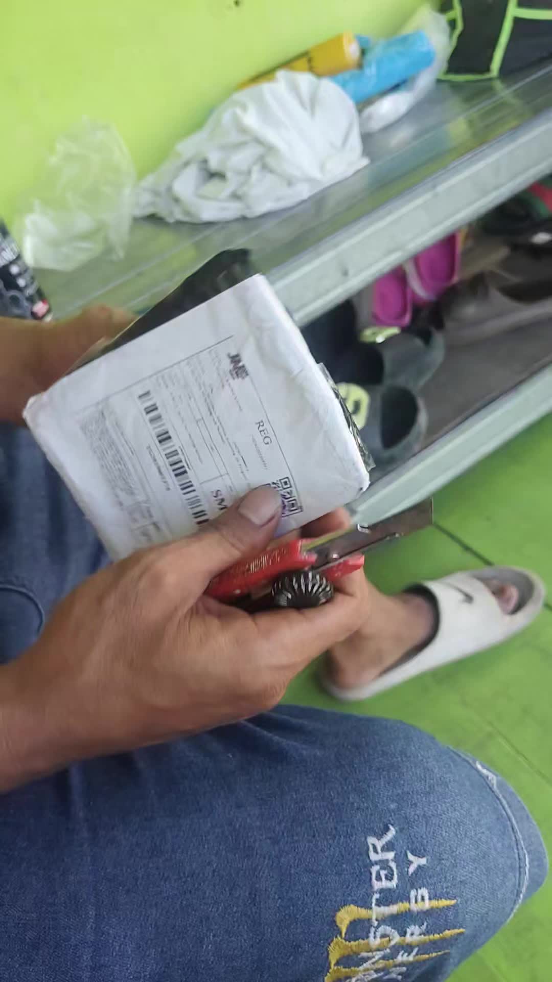 review image 0