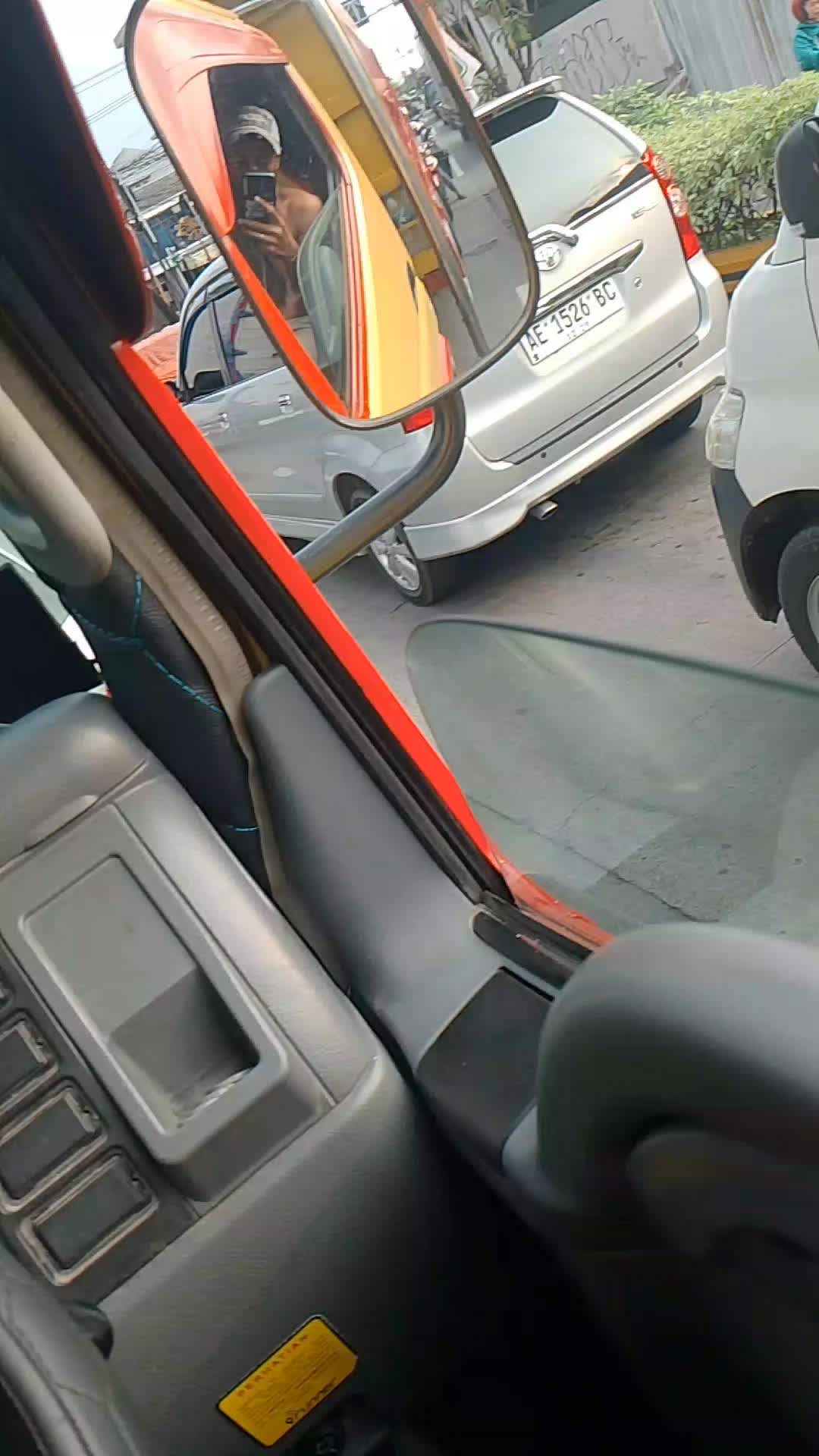 review image 0