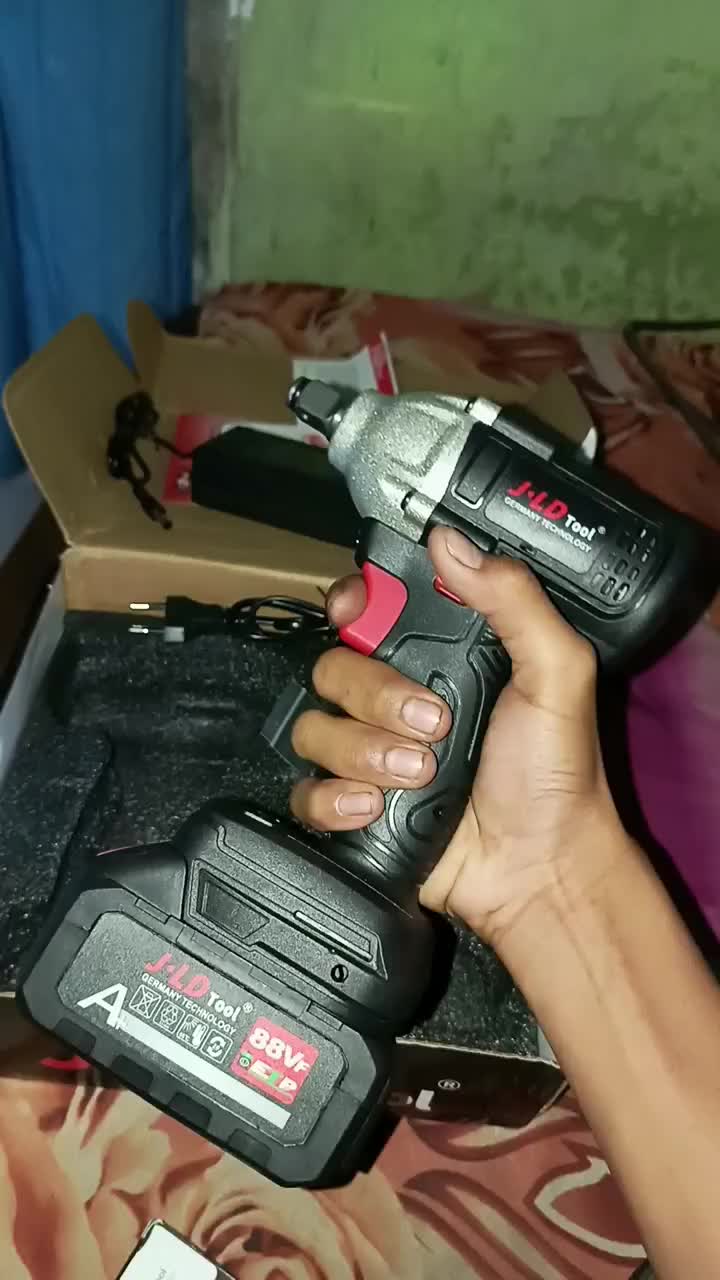 review image 0