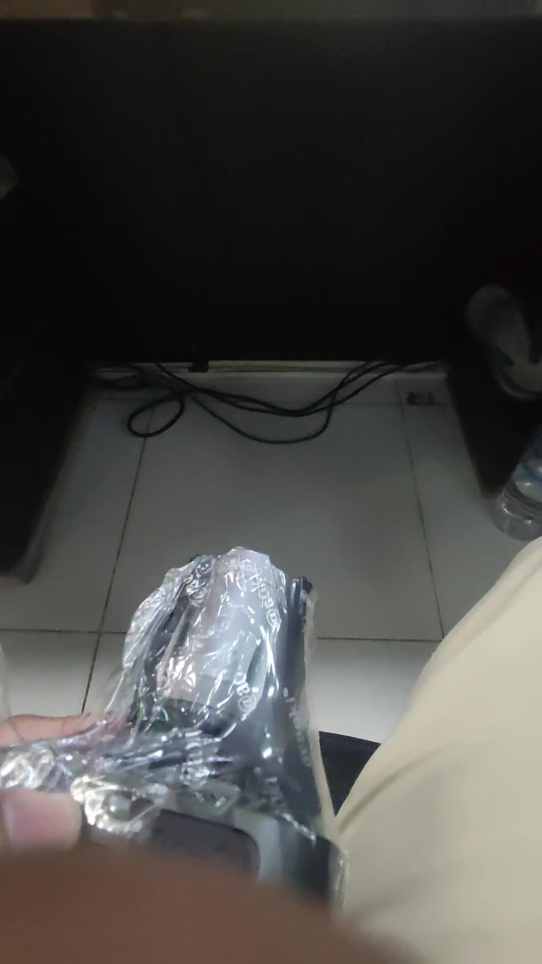 review image 0