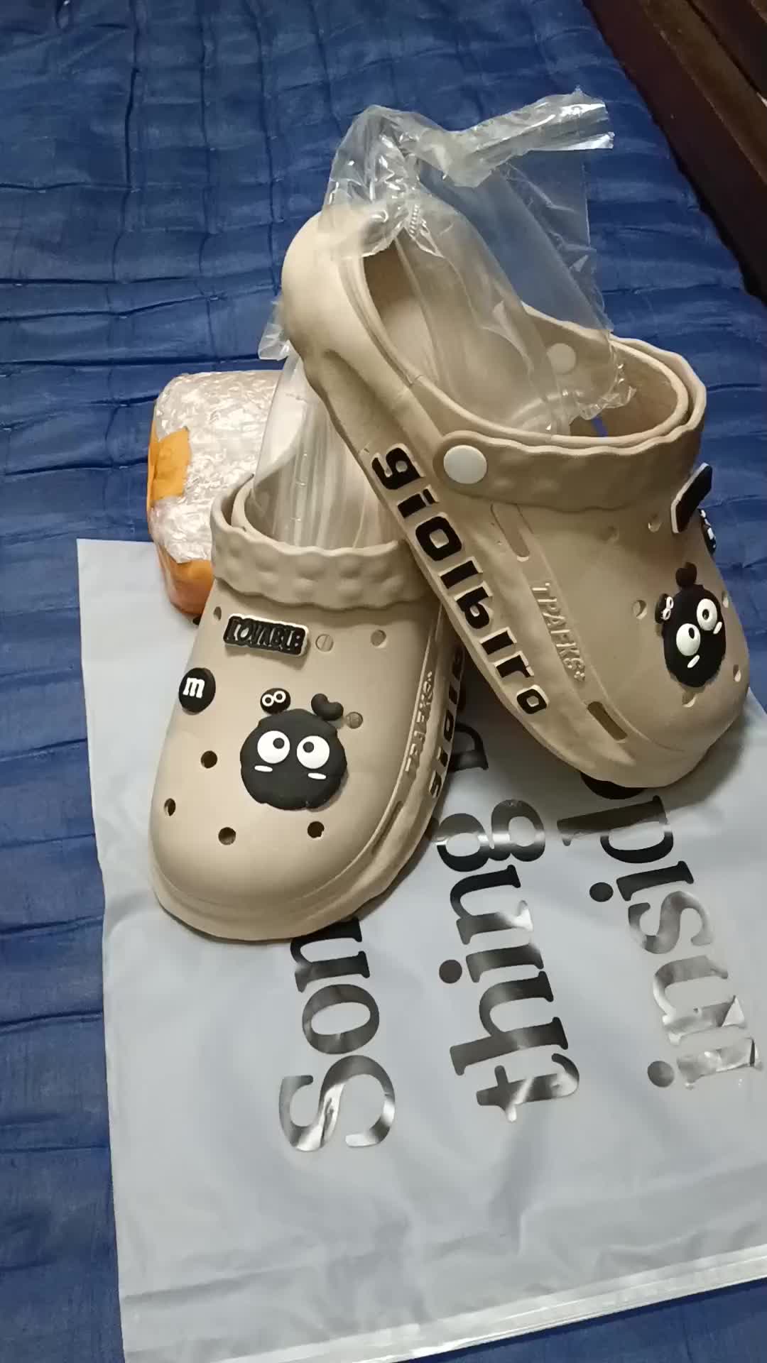 review image 0