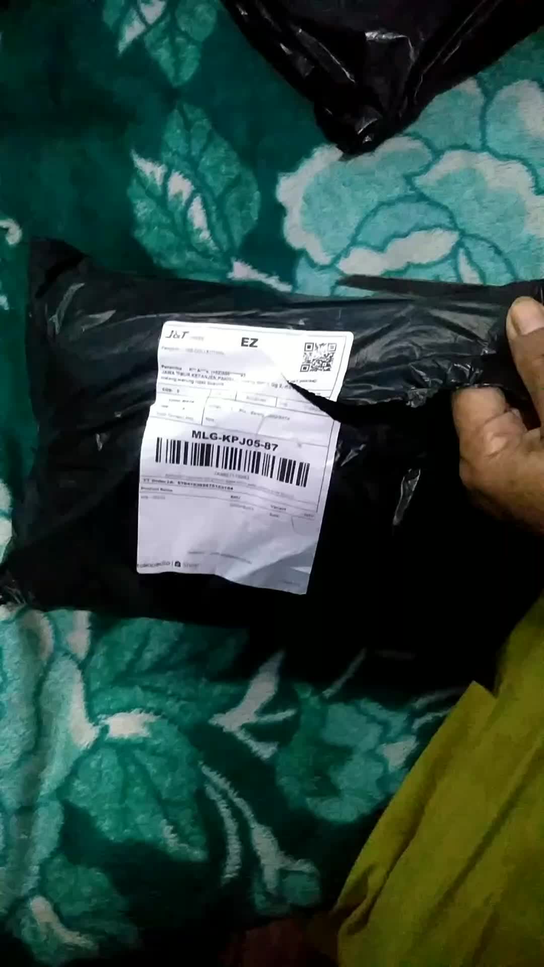 review image 0