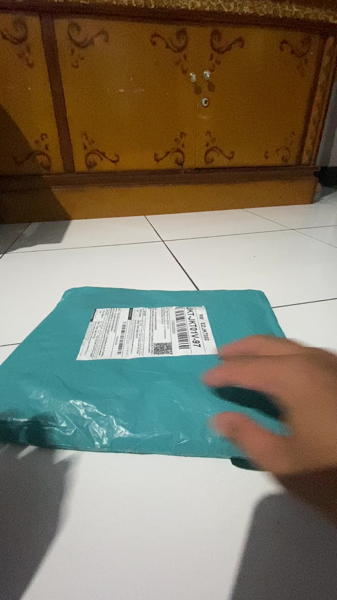 review image 0