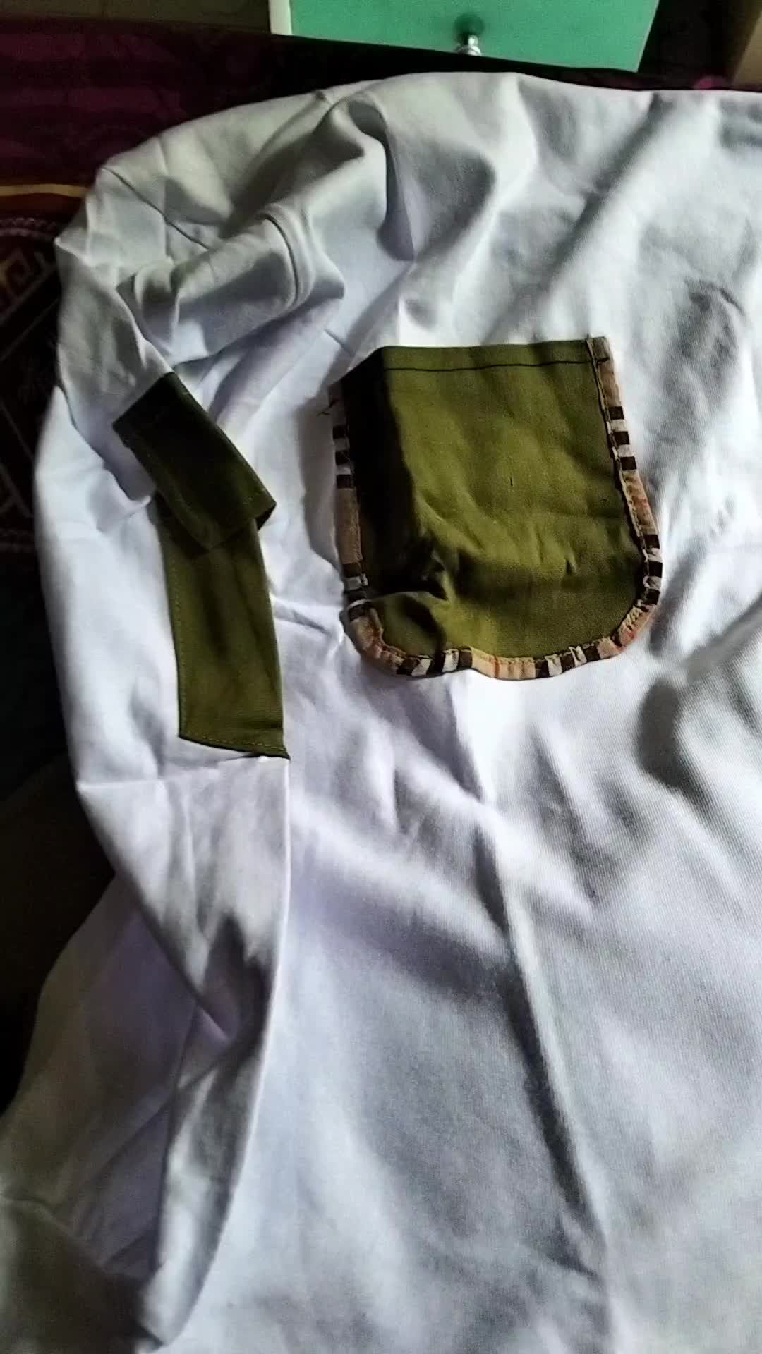 review image 0