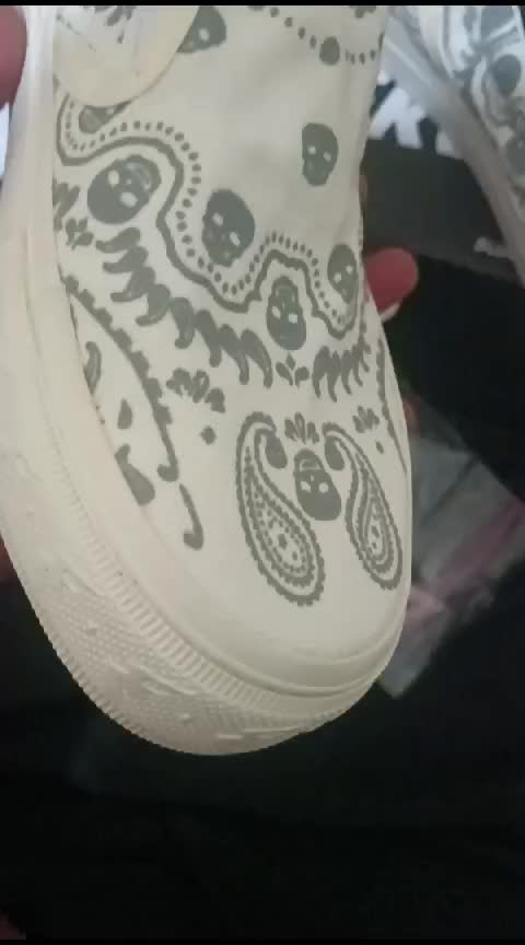 review image 0