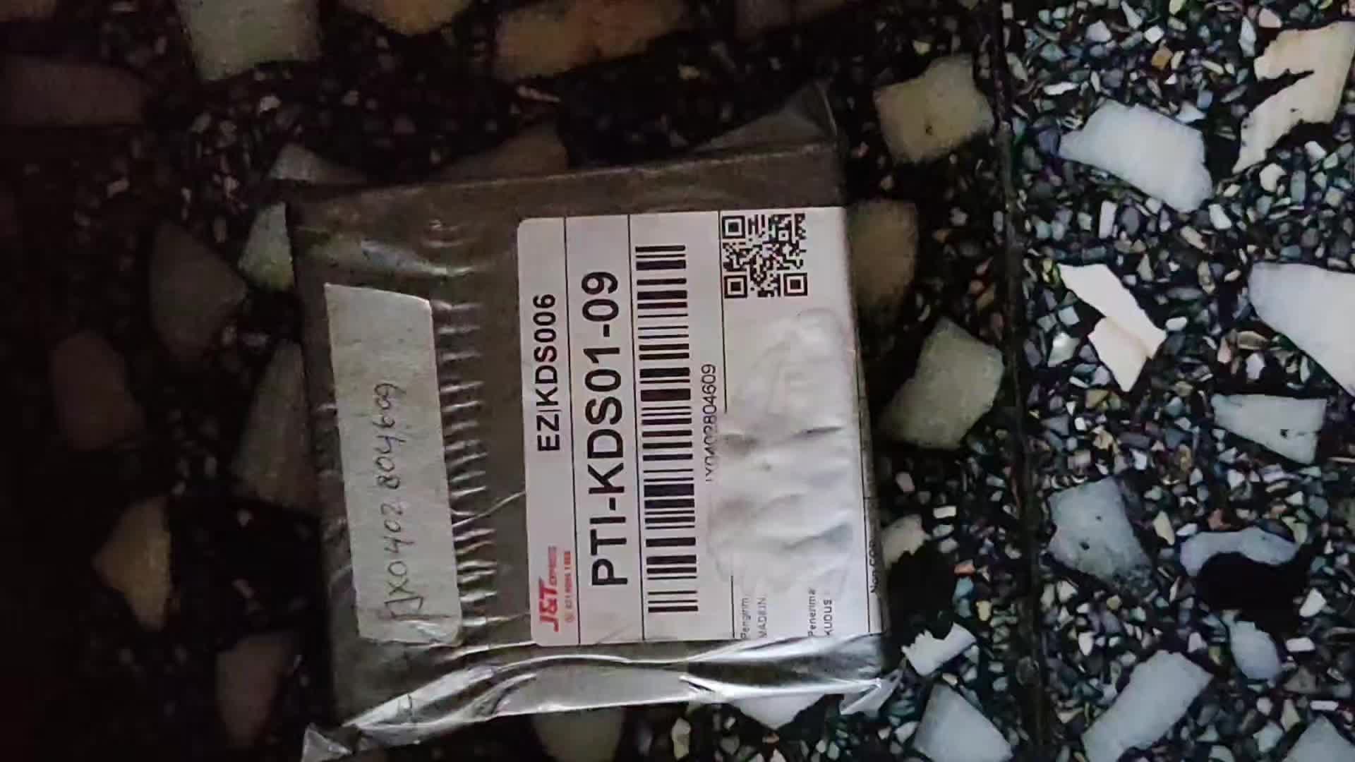 review image 0