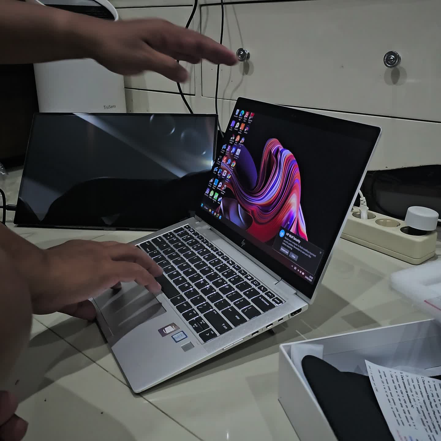 review image 0