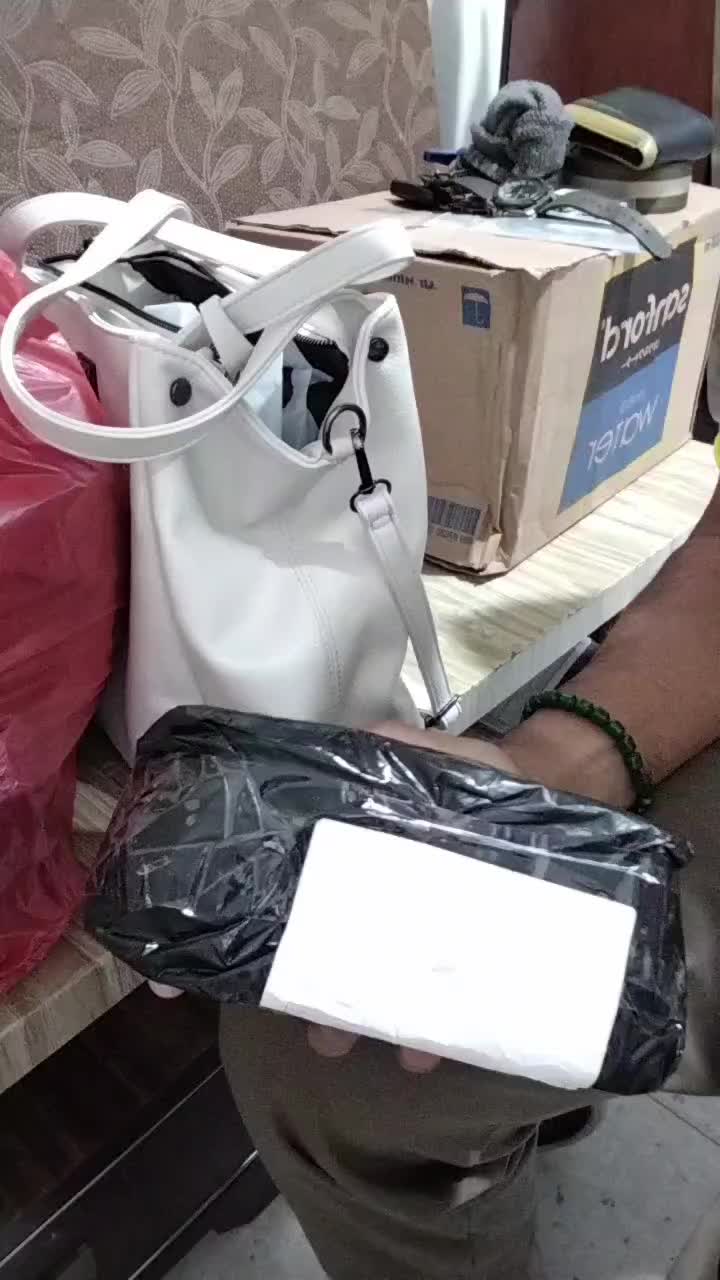 review image 0