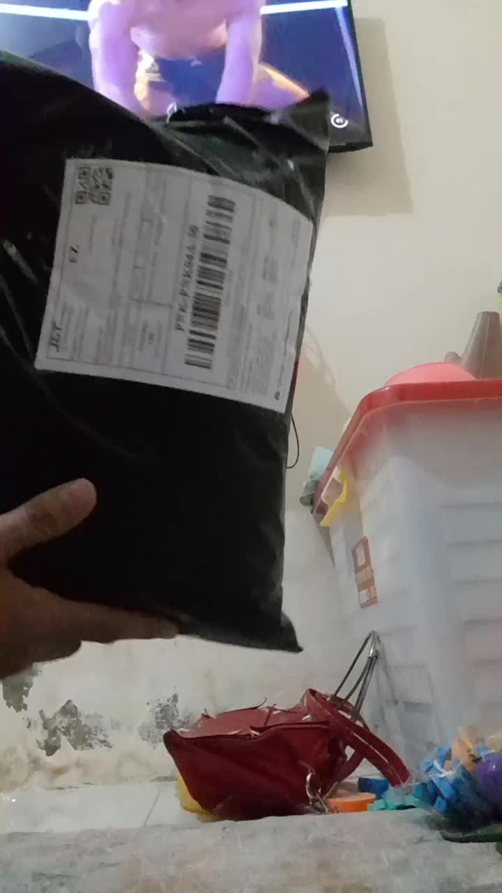 review image 0