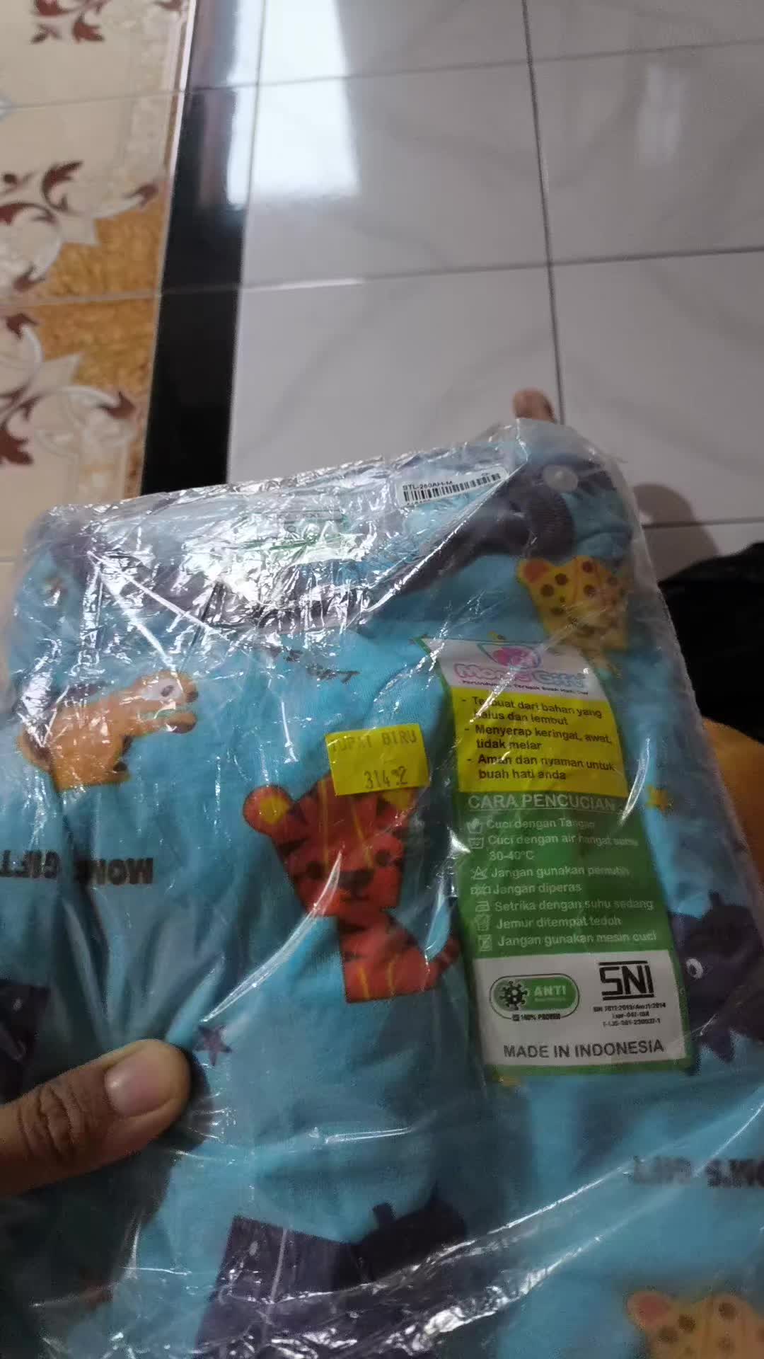 review image 0