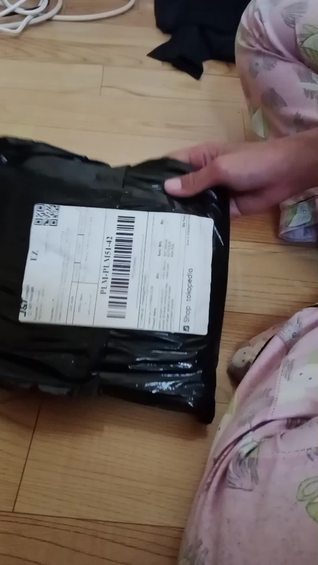 review image 0