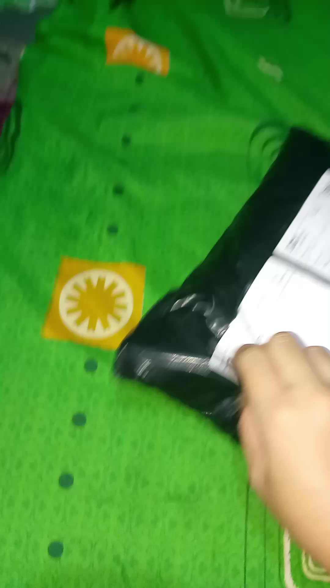 review image 0