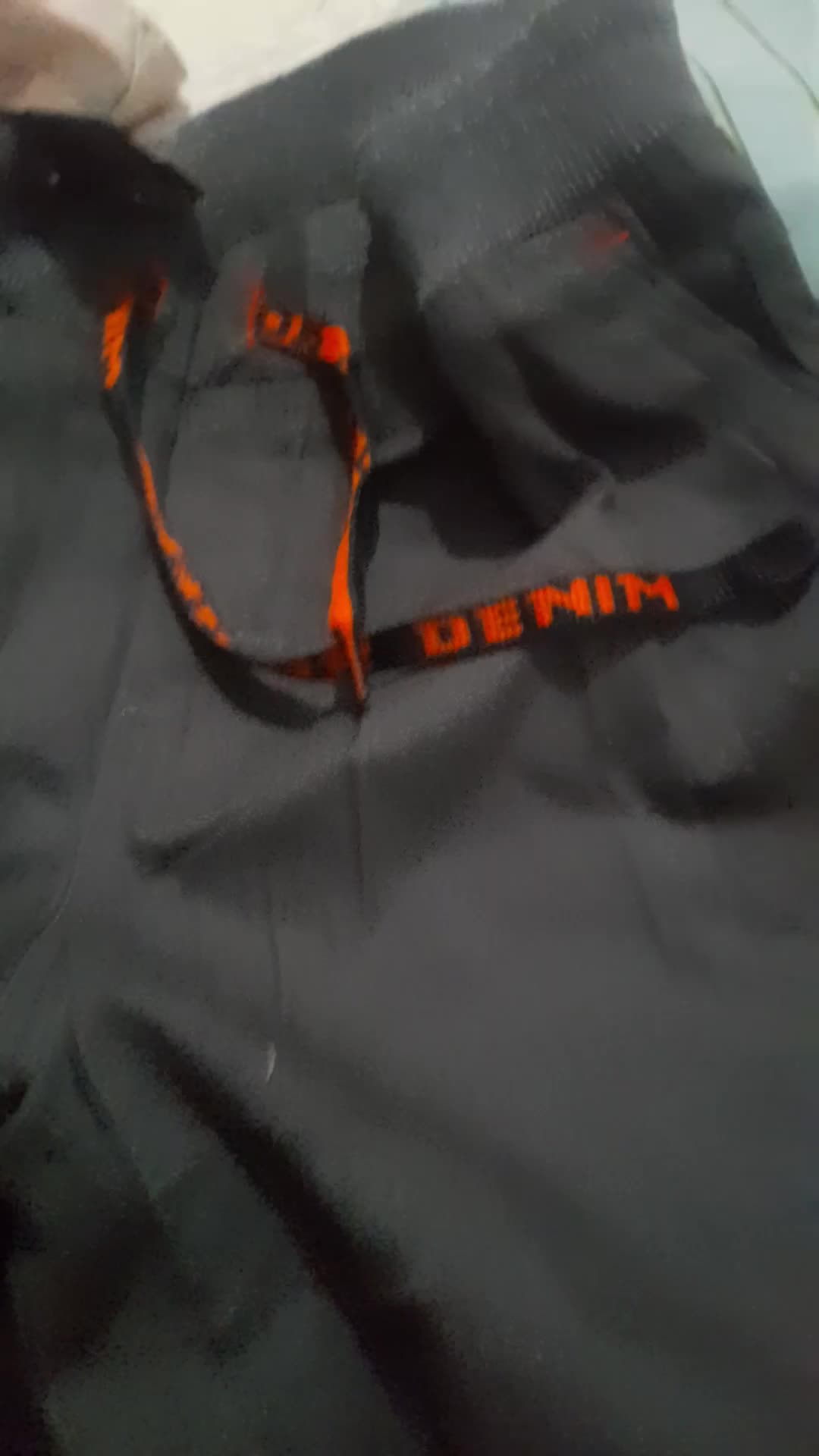 review image 0