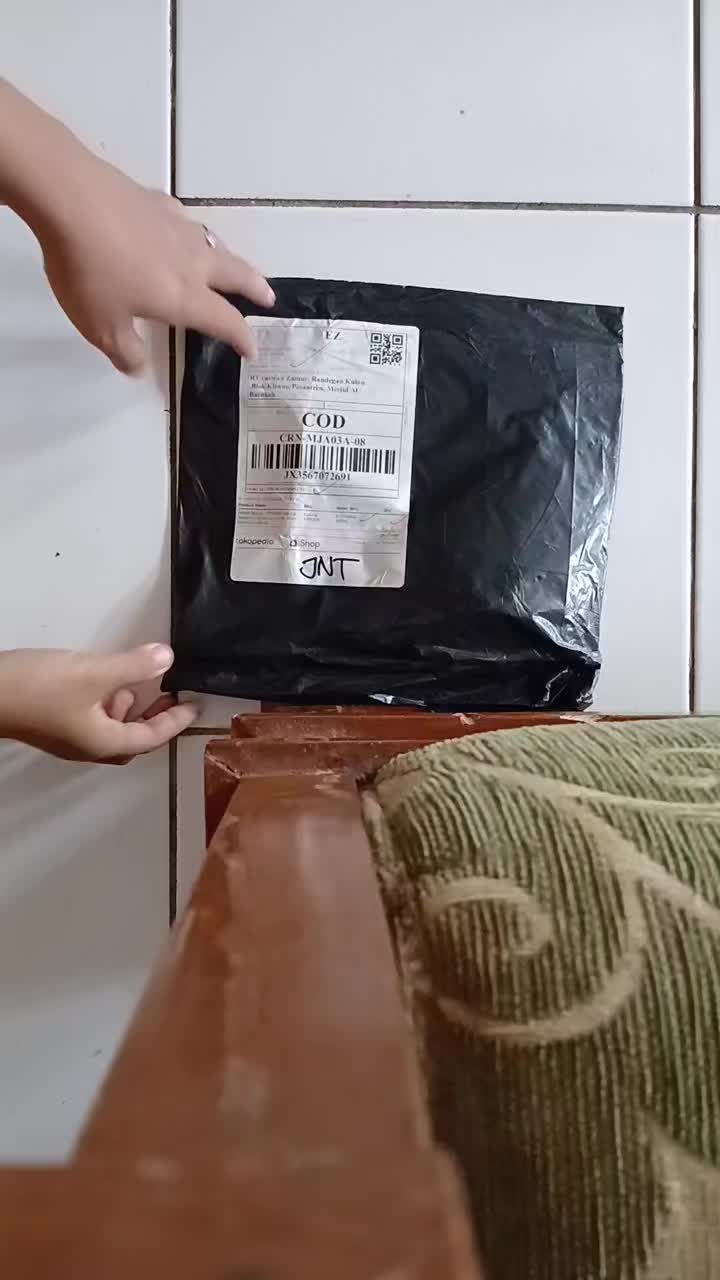 review image 0