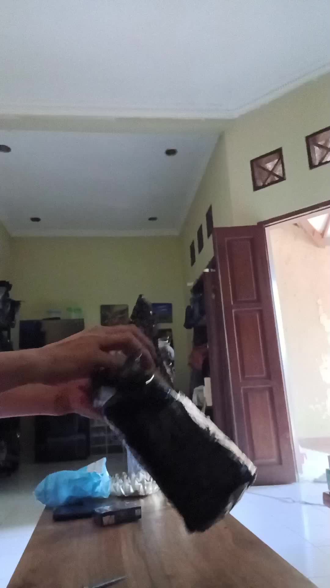 review image 0