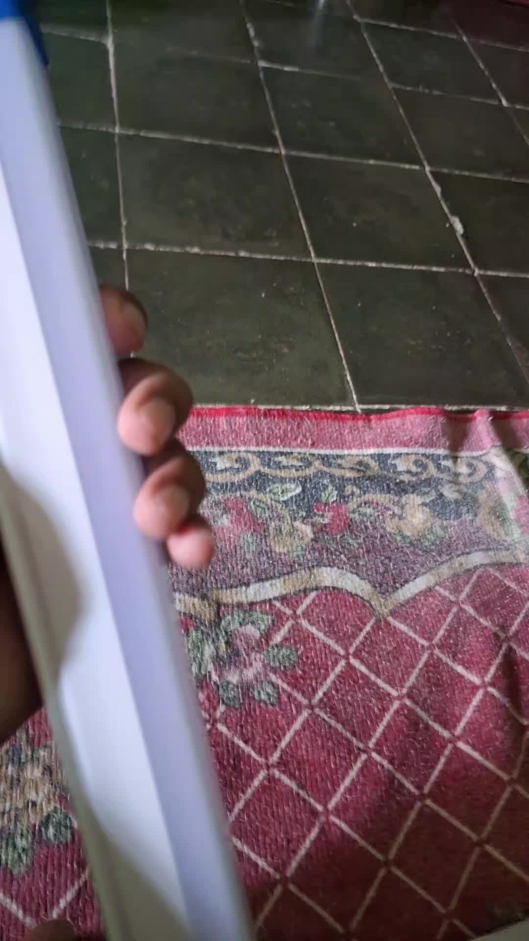 review image 0