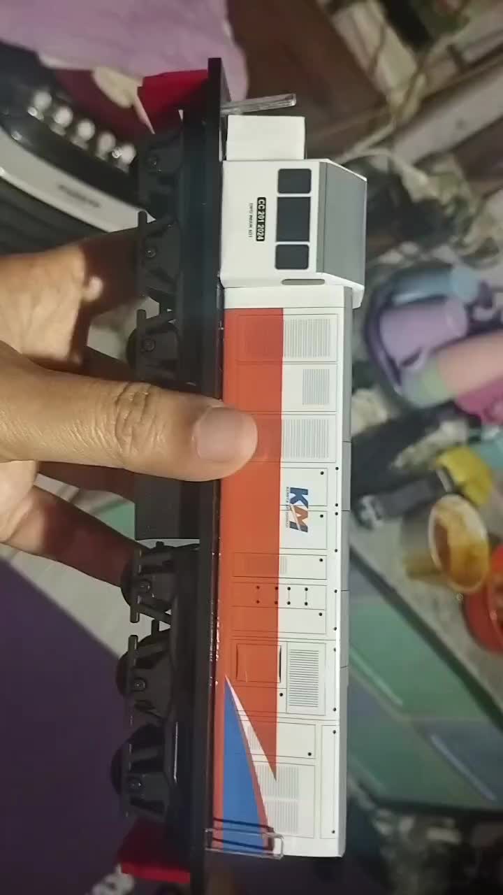 review image 0