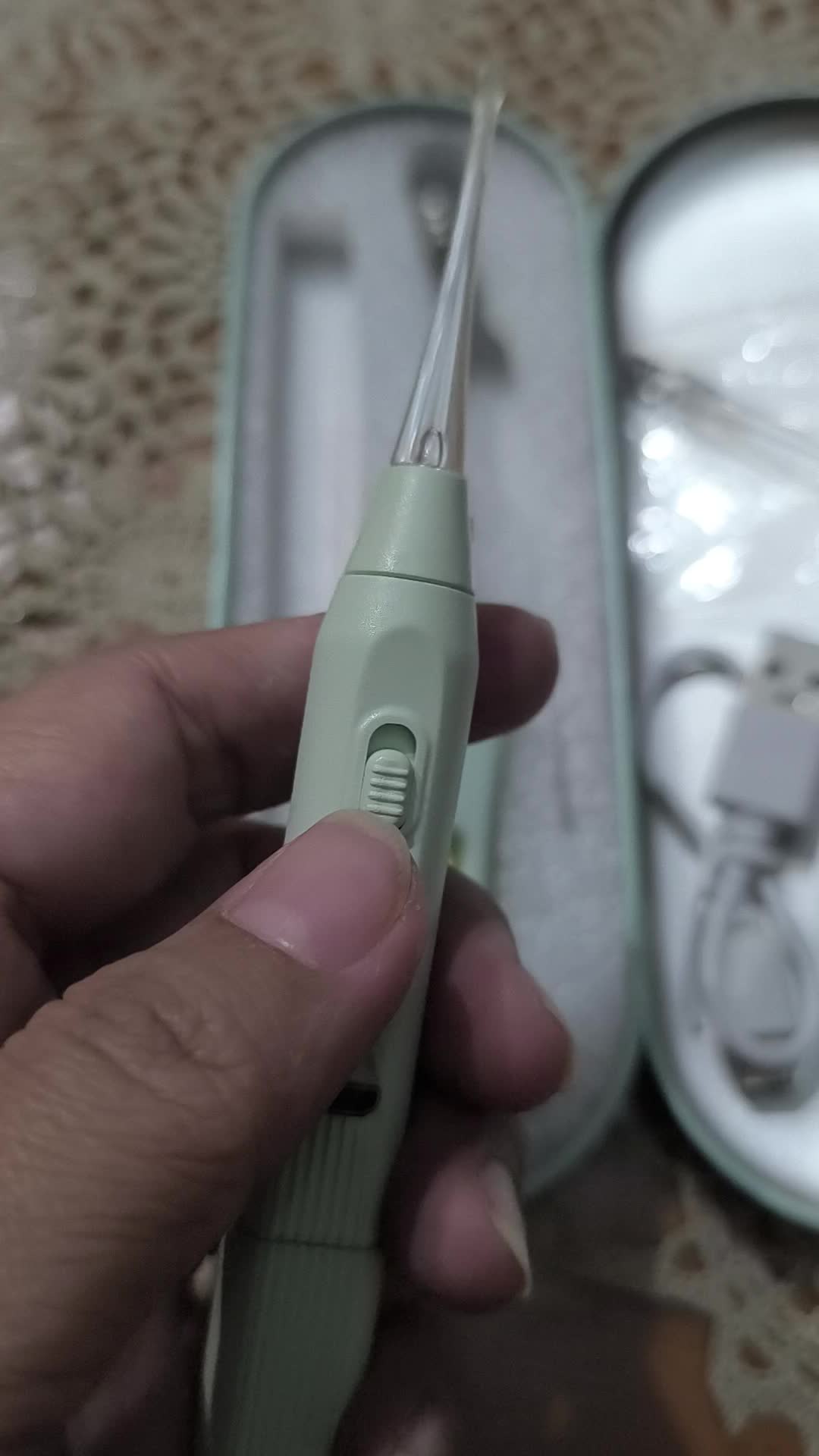 review image 0